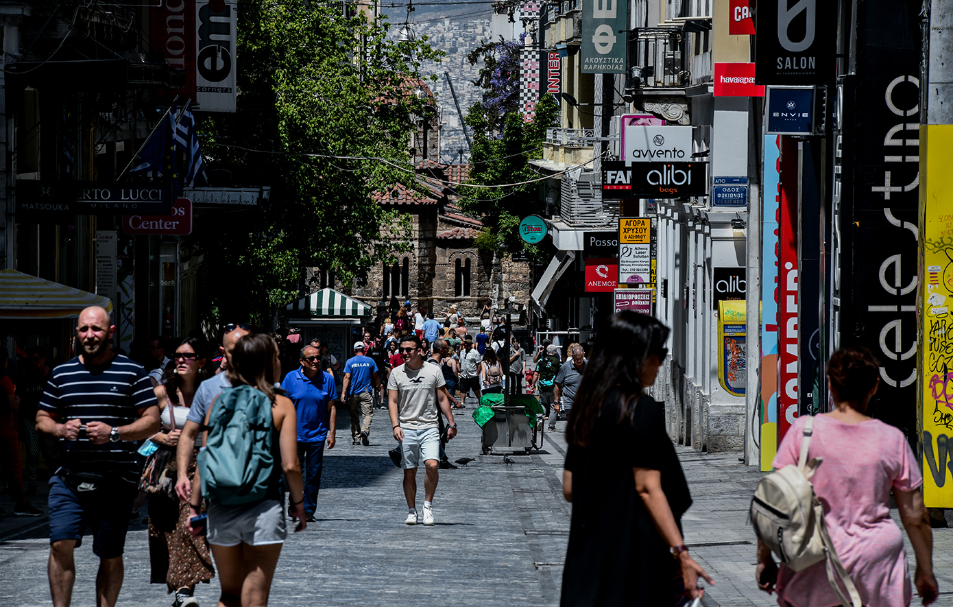 SOS για τον πληθυσμό της χώρας μας – «Το 2050 οι Έλληνες θα είναι 2 εκατ. λιγότεροι»