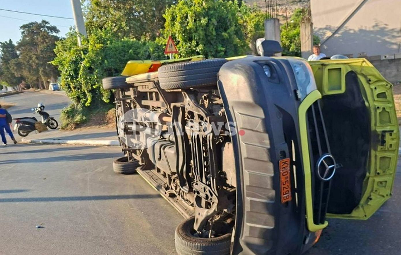 Θανατηφόρο τροχαίο με ασθενοφόρο στα Χανιά: Διασώστης έκανε ΚΑΡΠΑ τη στιγμή της σύγκρουσης