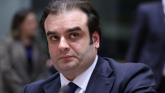 Πιερρακάκης στο Politico: ΑΙ και κυβερνοασφάλεια στην ατζέντα του Eurogroup