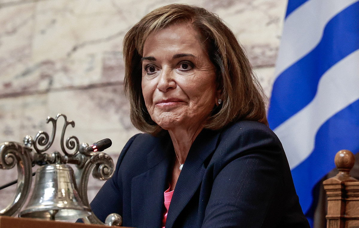 Μπακογιάννη: Ο Σαμαράς είναι η προσωποποίηση της υποκρισίας, 100% θα κάνει κόμμα