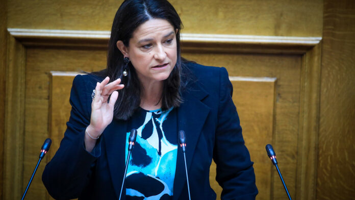 Νίκη Κεραμέως: Καταργούμε οριστικά την περικοπή των συντάξεων χηρείας μετά την τριετία