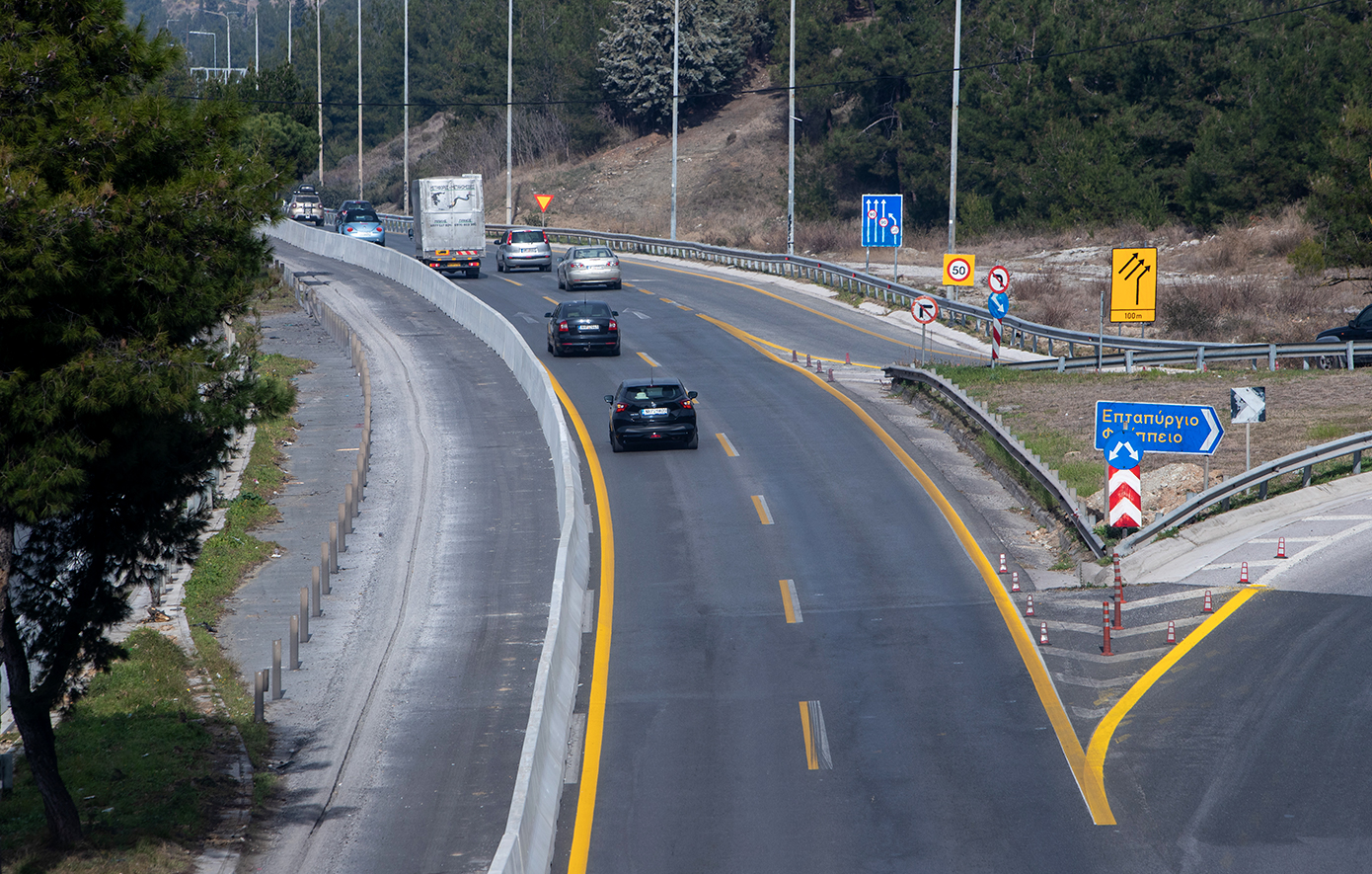 Θεσσαλονίκη: Κυκλοφοριακές ρυθμίσεις στην Περιφερειακή Οδό για το Flyover