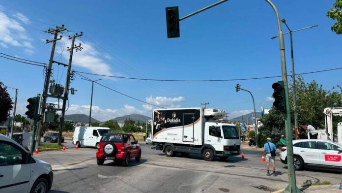 Δήμος Χαλκιδέων: Τοποθέτηση νέων φαναριών σε κόμβο