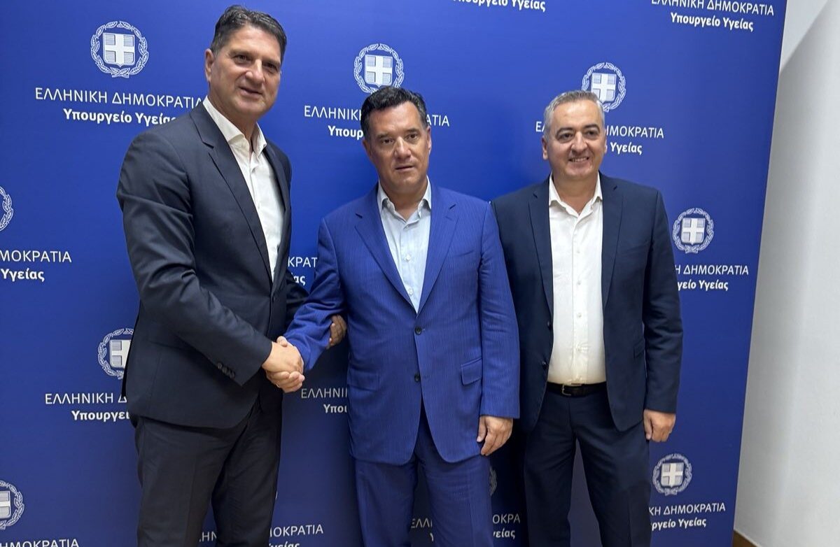 Δήμαρχος Μεσσήνης και Υπουργός Υγείας συναντήθηκαν για το ΕΚΑΒ Λογγάς