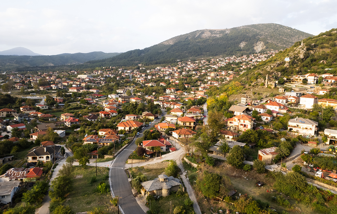 Ηλικιωμένος καρφώθηκε σε κάγκελα περίφραξης σε χωριό της Κόνιτσας