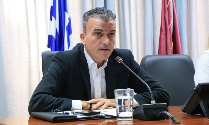 Δήμαρχος Λαρισαίων εγκαλεί τον ΔΕΔΔΗΕ για τις εκτεταμένες διακοπές ρεύματος