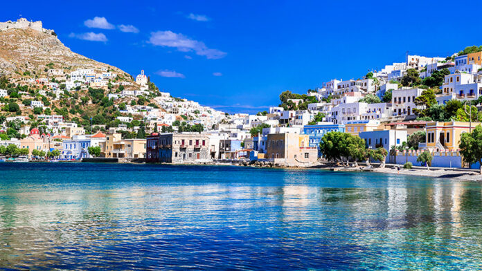 Τροχαίο στη Λέρο: Νεκρός 80χρονος, σοβαρά τραυματίστηκε η σύζυγός του