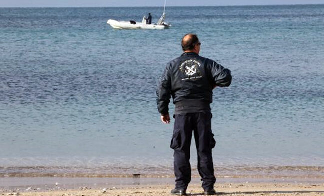 Ανήλικος στη Θεσσαλονίκη έκανε βουτιά από προβλήτα και κατέληξε διασωληνωμένος στη ΜΕΘ – Δεν τον έχει αναζητήσει κανείς