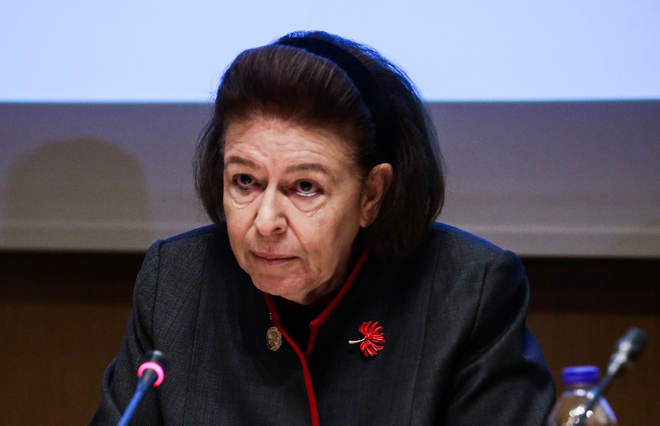 Λίνα Μενδώνη για τον θάνατο της Μαίρης Λίντα: Μία από τις εκφραστικότερες φωνές του ελληνικού τραγουδιού σίγησε