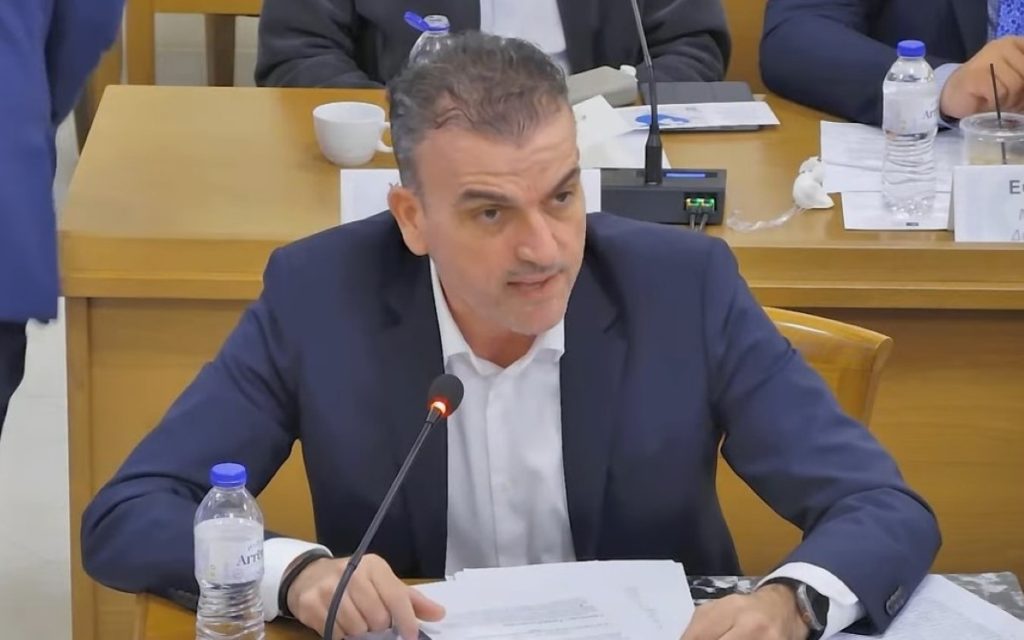 Δ.Λαρισαίων: Επιστολή στον Υφ. Αθλητισμού για τη δημιουργία νέου κλειστού Γυμναστηρίου στο Αλκαζάρ