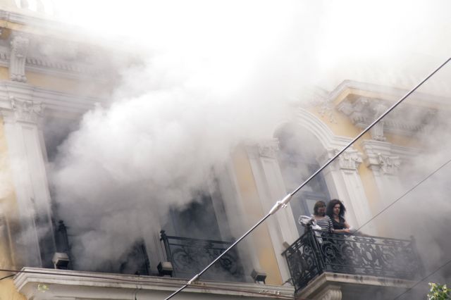 46χρονη για τον εμπρησμό στη Marfin παρουσιάζεται την Τρίτη ενώπιον βρετανικού δικαστηρίου για το αίτημα έκδοσης στην Ελλάδα