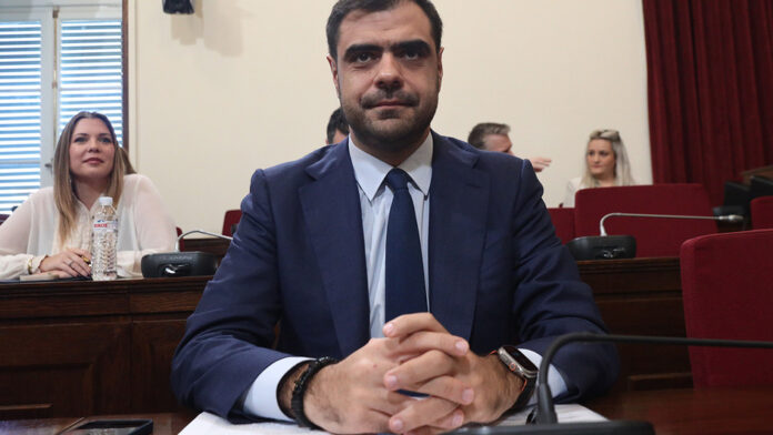 Μαρινάκης: Το πολιτικό κατάντημα του Τσίπρα δεν αποδίδεται πια με τη λέξη ντροπή