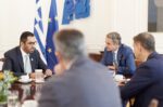 Μητσοτάκης με τον υπουργό Βιομηχανίας και Προηγμένης Τεχνολογίας των ΗΑΕ σε τετ α τετ