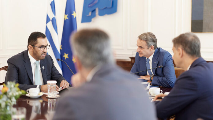 Μητσοτάκης με τον υπουργό Βιομηχανίας και Προηγμένης Τεχνολογίας των ΗΑΕ σε τετ α τετ
