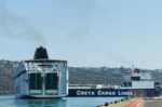 Σούδα: Συγκρούστηκε το «Έλυρος» με φορτηγό πλοίο, βίντεο