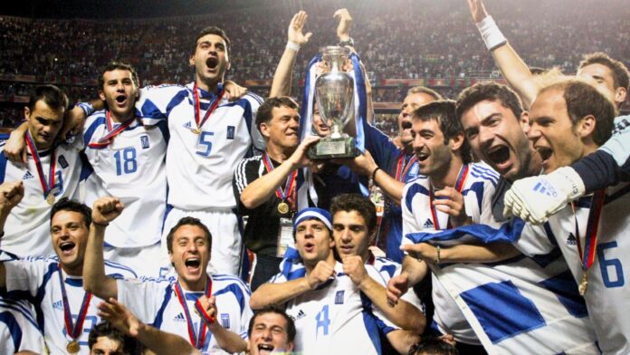 Σαν σήμερα 4 Ιουλίου: Η Ελλάδα κατακτά το Euro 2004 και πανηγυρίζει στους δρόμους