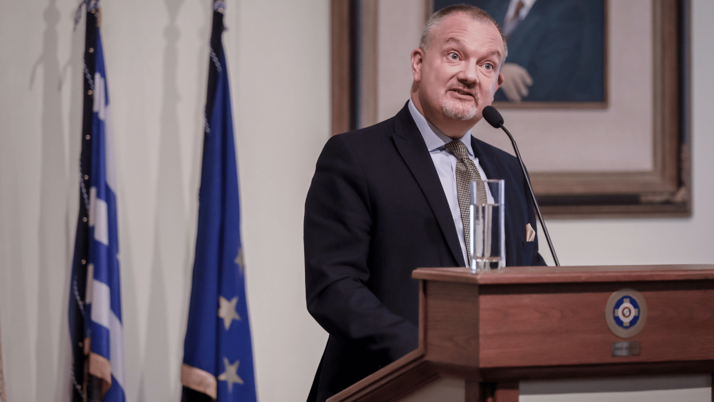 Μάθιου Λοτζ, ο Βρετανός πρέσβης που ερωτεύτηκε την Ελλάδα, αποχαιρετά τη χώρα μας τον Σεπτέμβριο