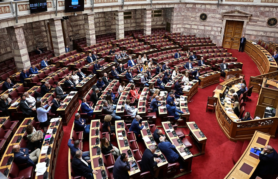 Κοινοβουλευτική Ομάδα ΣΥΡΙΖΑ σε οριακό σημείο: Έφυγαν σήμερα Μεϊκόπουλος, Κοντοτόλη, Μαμουλάκης