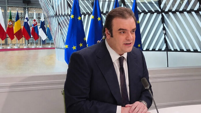 Πιερρακάκης στο Eurogroup: Οι σωστές πολιτικές είναι η απάντησή μας στις κρίσεις