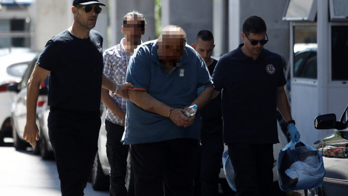 Ασπρόπυργος: Φονική έκρηξη και φωτιά στην Ευελπίδων οι δύο συλληφθέντες – Οι θερμές εργασίες και το βυτιοφόρο με προπάνιο