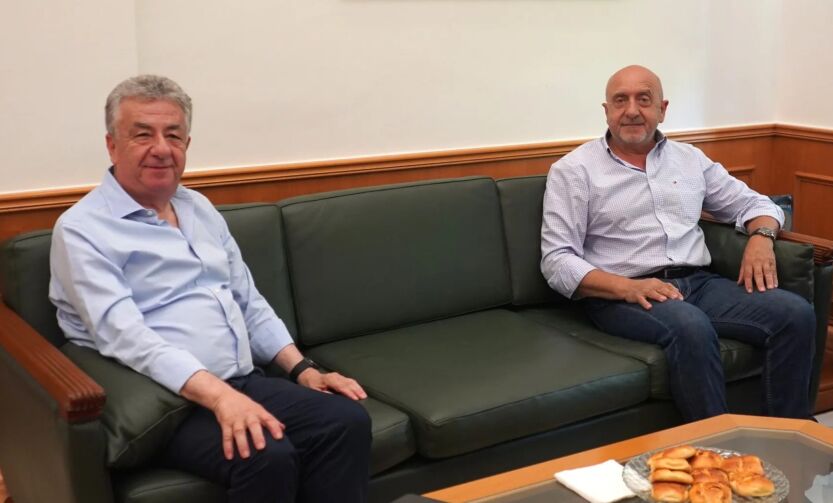 Περιφερειάρχης Κρήτης συναντήθηκε με τον Δήμαρχο Σφακίων