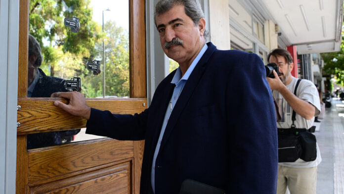 Πολάκης: Να μην πάνε στην ΚΕ όσοι σκοπεύουν να φύγουν από τον ΣΥΡΙΖΑ: «Αφήστε εμάς που το πονάμε το μαγαζί»