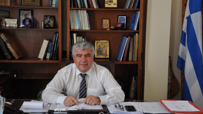 Δήμαρχος Πρέβεζας: Κάλεσμα για επιλογή σπουδών στο Πανεπιστημιακό Τμήμα της πόλης