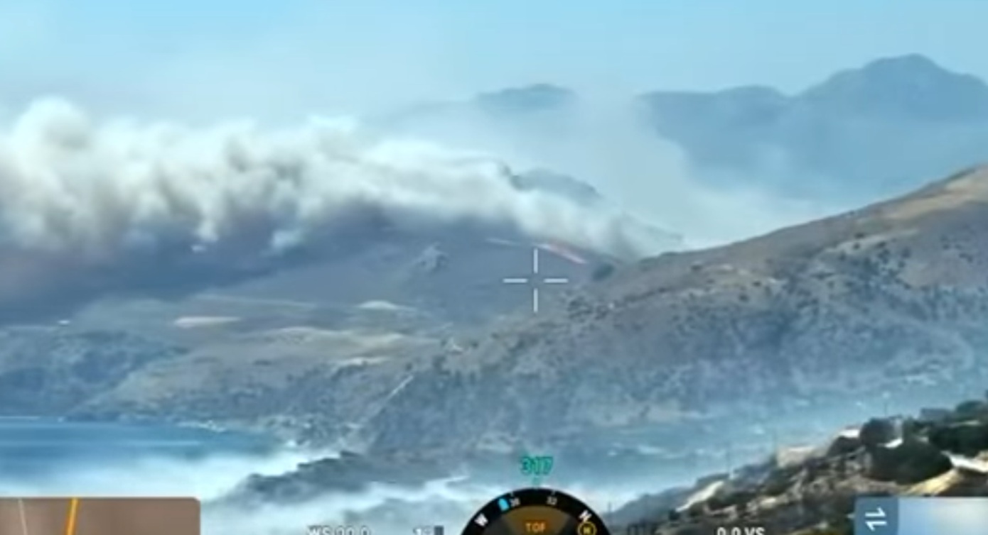 Φωτιά στο νότιο κομμάτι του Ρεθύμνου: Κάτοικοι τρέχουν στη θάλασσα – Στάχτες και καμμένες εκτάσεις