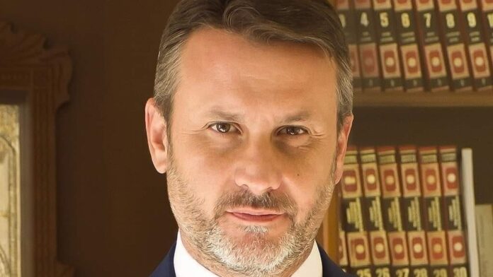 Ο Δήμαρχος Σαλαμίνας για την απώλεια της συζύγου του: το μήνυμά του