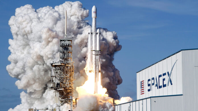 SpaceX: Η πώληση μετοχών στέρησε 1 τρισεκατομμύριο δολάρια από την εταιρεία του Έλον Μασκ