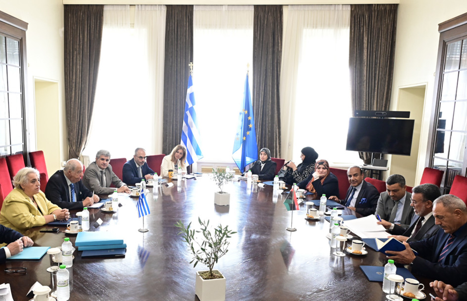 Τρίτος γύρος συνομιλιών Ελλάδας με Λιβύη: Το τουρκολιβυκό μνημόνιο είναι νομικά ανυπόστατο και δεν παράγει έννομα αποτελέσματα