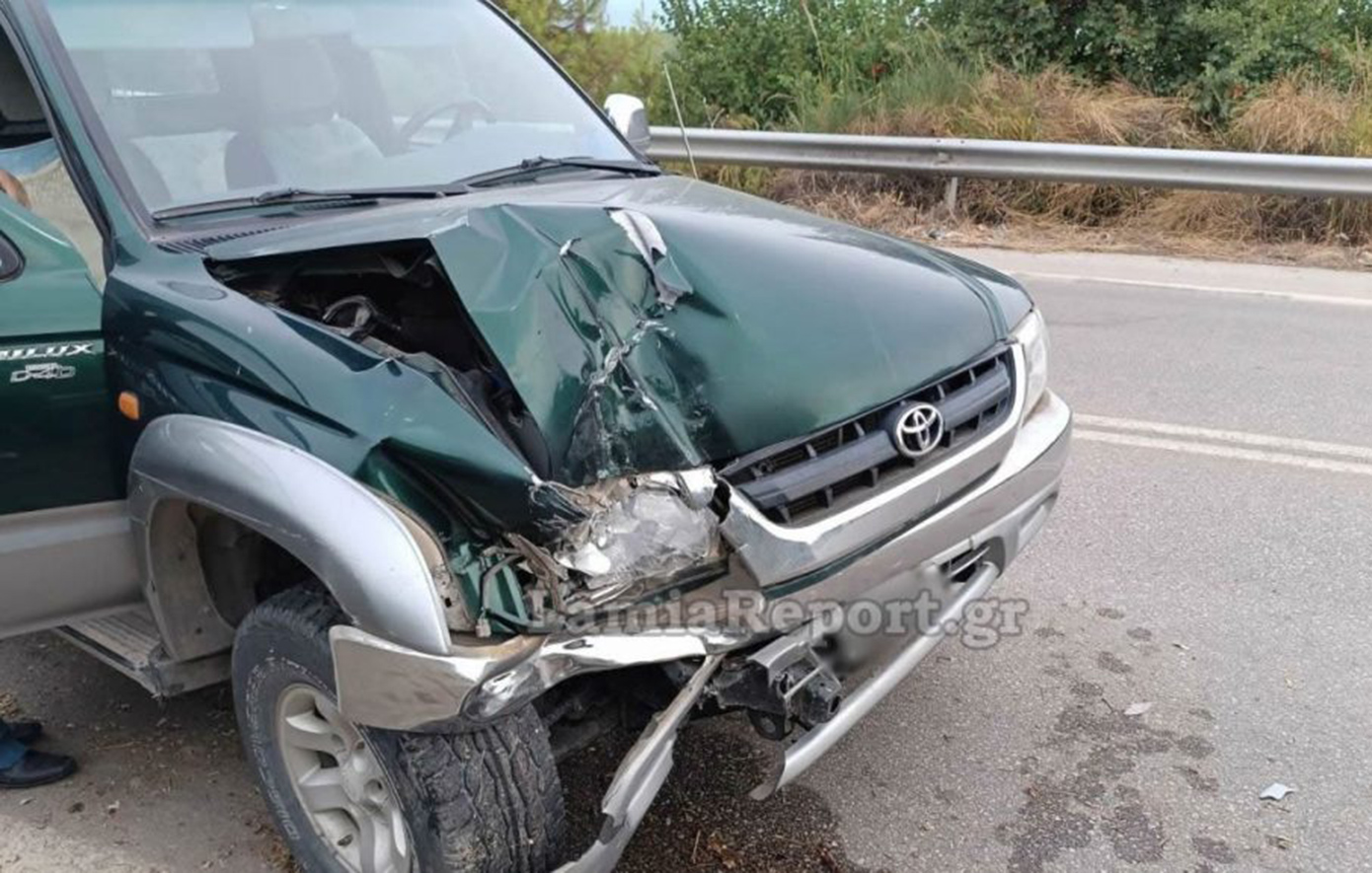 Τροχαίο στη Φθιώτιδα: Αγροτικό έπεσε σε όχημα που συνόδευε τρακτέρ για κοπή χόρτων