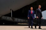 Νέα ομοβροντία τελωνειακών δασμών των ΗΠΑ σε βάρος 60 χωρών: απογοήτευση και αντιδράσεις