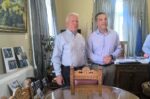 Συνάντηση Κ. Μουτζούρη με τον Αλ. Τσίπρα στην Περιφέρεια Βορείου Αιγαίου
