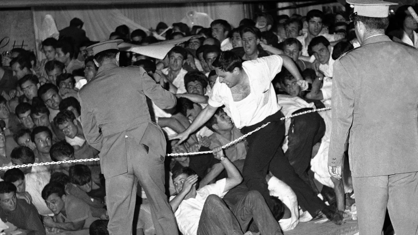 Σαν σήμερα 21 Ιουλίου: Η αστυνομία δολοφόνησε τον φοιτητή Σωτήρη Πέτρουλα στα «Ιουλιανά»