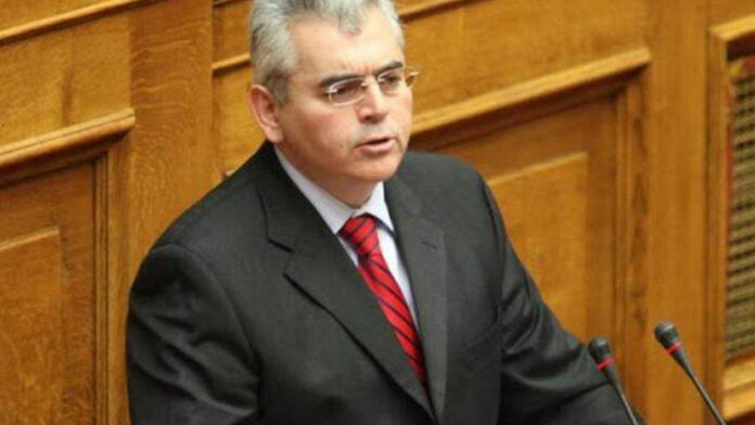 Χαρακόπουλος: Άρνηση συναίνεσης ακόμη και για την προστασία της γλώσσας και της σημαίας