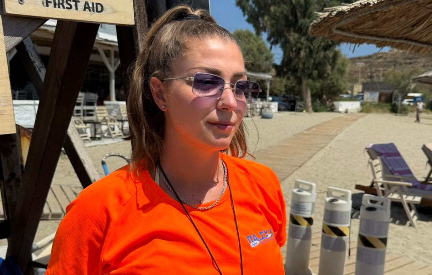 Σύρο: Ναυαγοσώστρια έσωσε 16χρονη που τραυματίστηκε πέφτοντας από μώλο