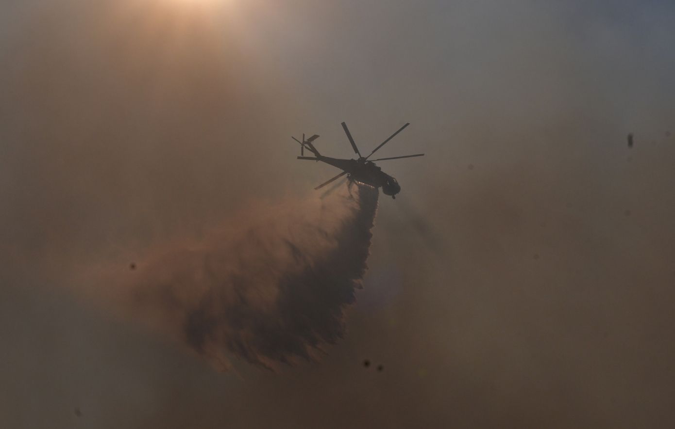 Φωτιά στον Στάνο Αμφιλοχίας τώρα – Μεγάλη κινητοποίηση της Πυροσβεστικής με εναέρια μέσα