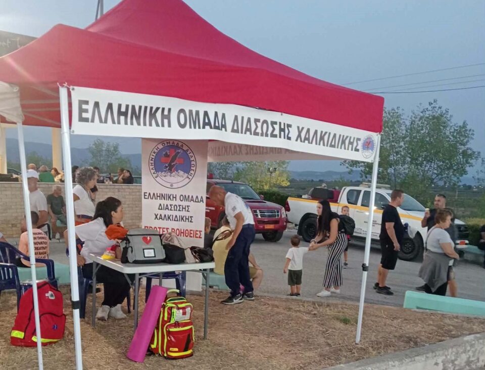 Δ. Προποντίδας: Διασώστες επανέφεραν με ΚΑΡΠΑ άνδρα στην εμποροπανήγυρη του Αγίου Μάμα