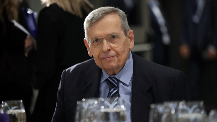 Στέφανος Μάνος: Πέθανε ο πρώην υπουργός