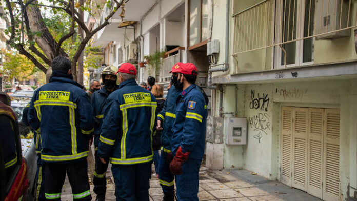 Πτώμα βρέθηκε στο διαμέρισμα όπου ξέσπασε φωτιά στον Νέο Κόσμο