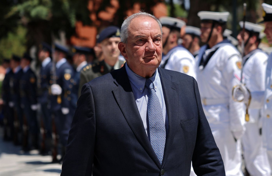 Κώστας Καραμανλής για Ιωάννη Βαρβιτσιώτη: Τον αποχαιρετώ με σεβασμό, αγάπη και ειλικρινή ευγνωμοσύνη