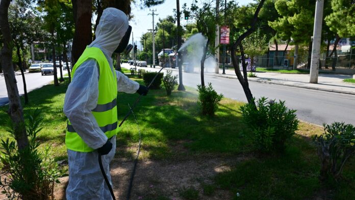 Ιός Δυτικού Νείλου: Πρώτο εγχώριο κρούσμα στην Κρήτη, 63χρονη στη ΜΕΘ – Εντείνονται οι ψεκασμοί