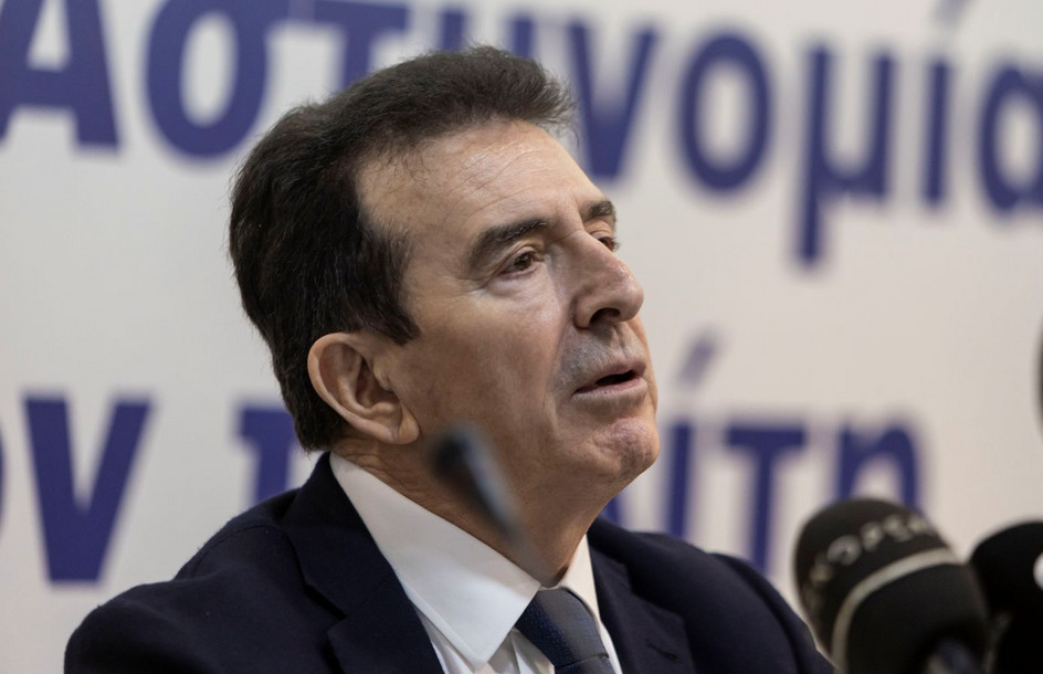 Μ. Χρυσοχοΐδης: Οι παλιές ταυτότητες δεν ισχύουν ουσιαστικά – Πρέπει να αλλάξουν όλοι ταυτότητες