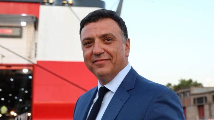 Β. Κικίλιας στο λιμάνι του Πειραιά: Σε πλήρη ετοιμότητα το Λιμενικό για την επιστροφή των εκδρομέων