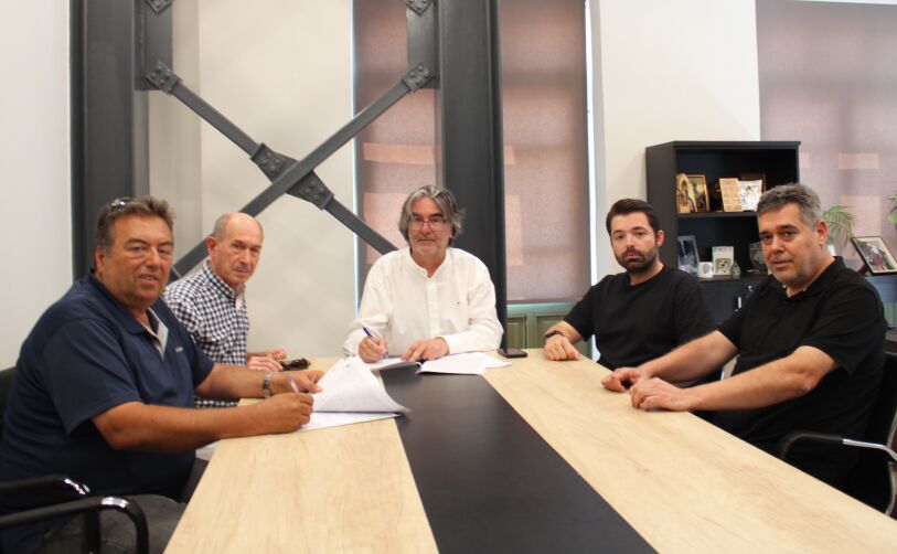 Σύμβαση για τη βελτίωση αγροτικών οδών στο αγρόκτημα Σερβίων υπεγράφη