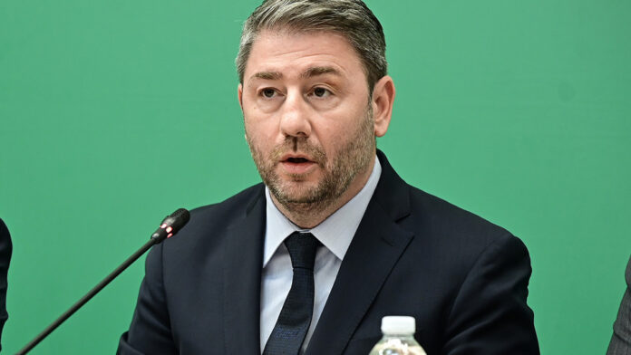 Ανδρουλάκης: Η Ελλάδα χρειάζεται νέα πορεία, αυτή η στιγμή είναι τώρα