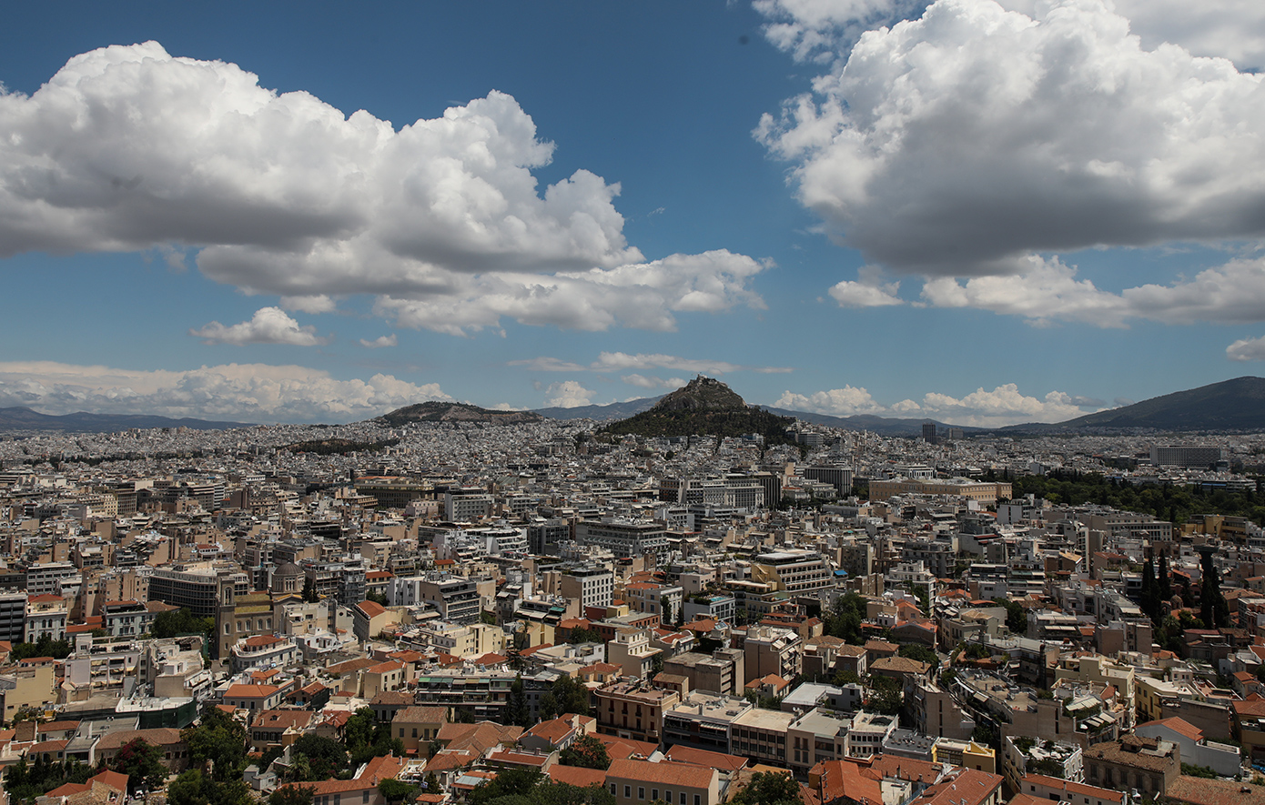 Δήμος Αθηναίων: Κλείνει ο Λόφος Λυκαβηττού λόγω ακραίου κινδύνου πυρκαγιάς