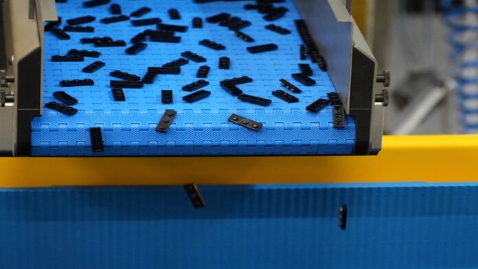 LEGO: Πώς η επιστροφή στο τουβλάκι την έσωσε από τη μεγαλύτερη κρίση της ιστορίας της