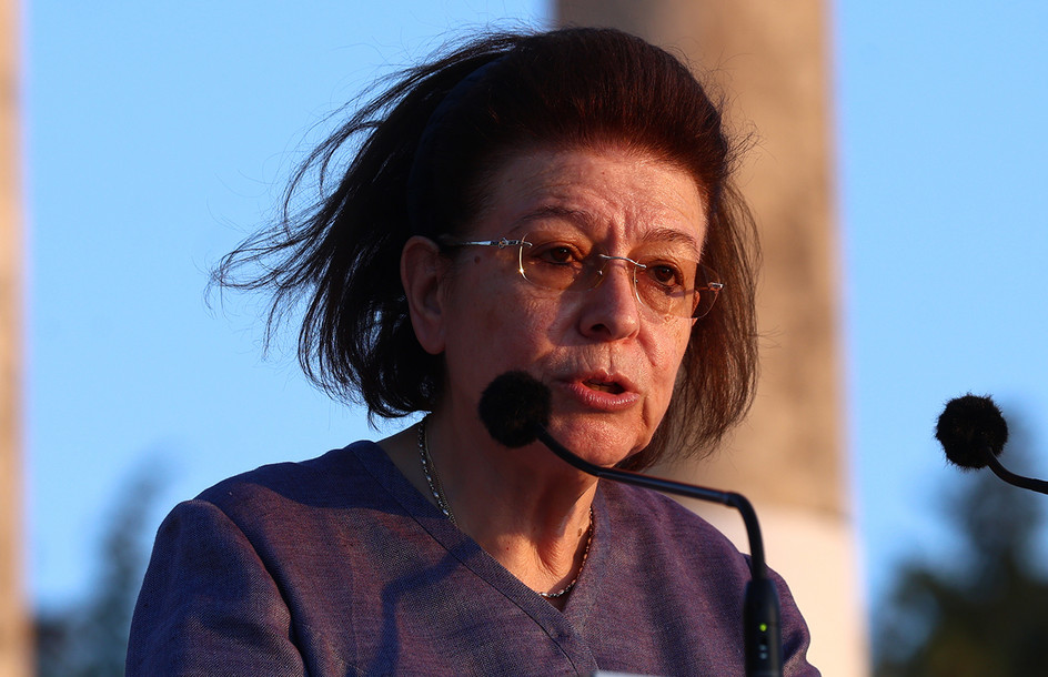 Μενδώνη: Αυτοψία στα εργοτάξια πολιτισμού του Έβρου και στο ιστορικό Τέμενος Βαγιαζήτ